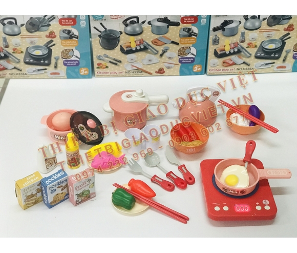 Tủ kệ gỗ mầm non - 61