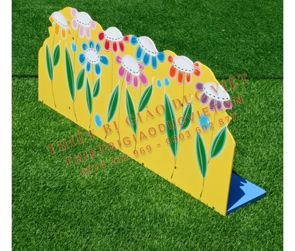 Tủ kệ gỗ mầm non - 75